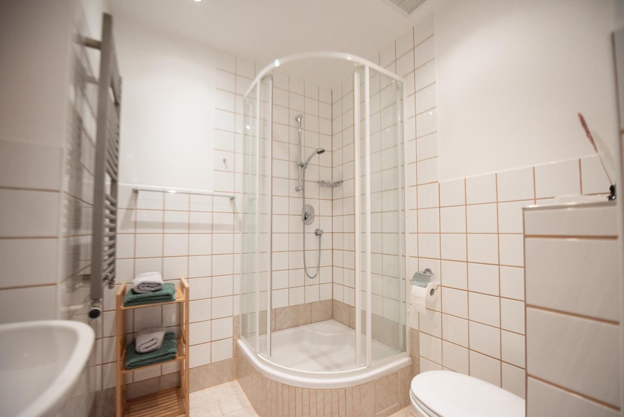 Kiwi Apartment Вена Экстерьер фото